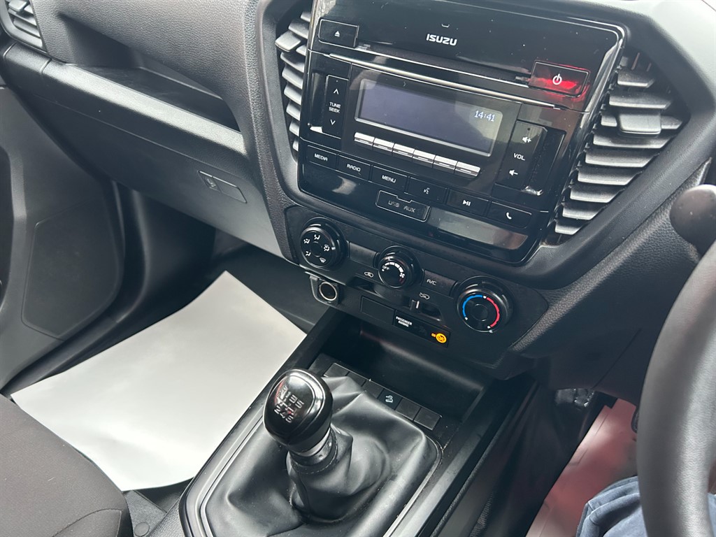 Used Isuzu D-Max 2023 for sale - 77619478: Photo 30