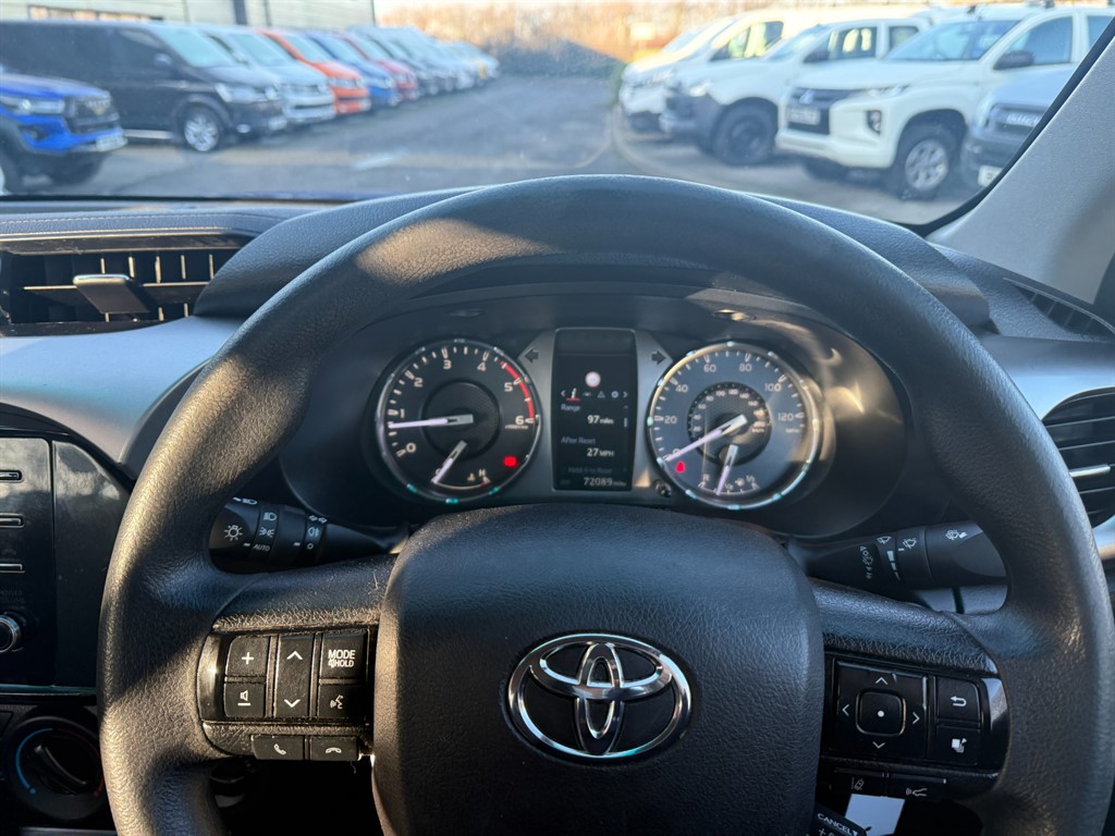 Used Toyota Hilux 2022 for sale - 77079313: Photo 18
