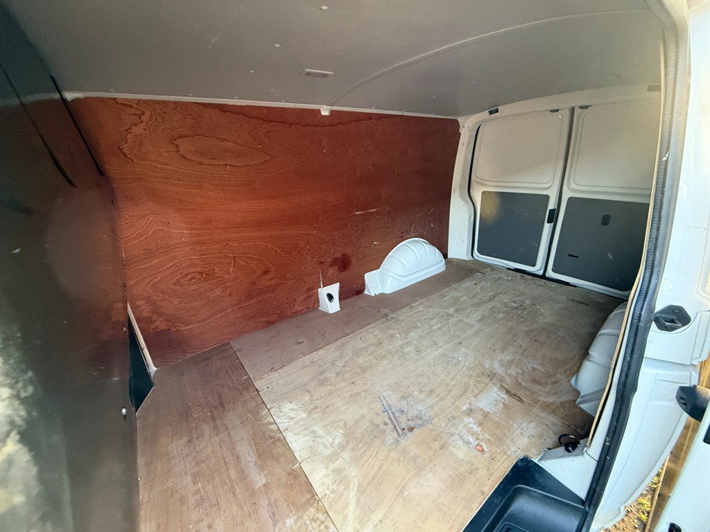 Used Volkswagen Transporter 2021 for sale - 76738543: Photo 10