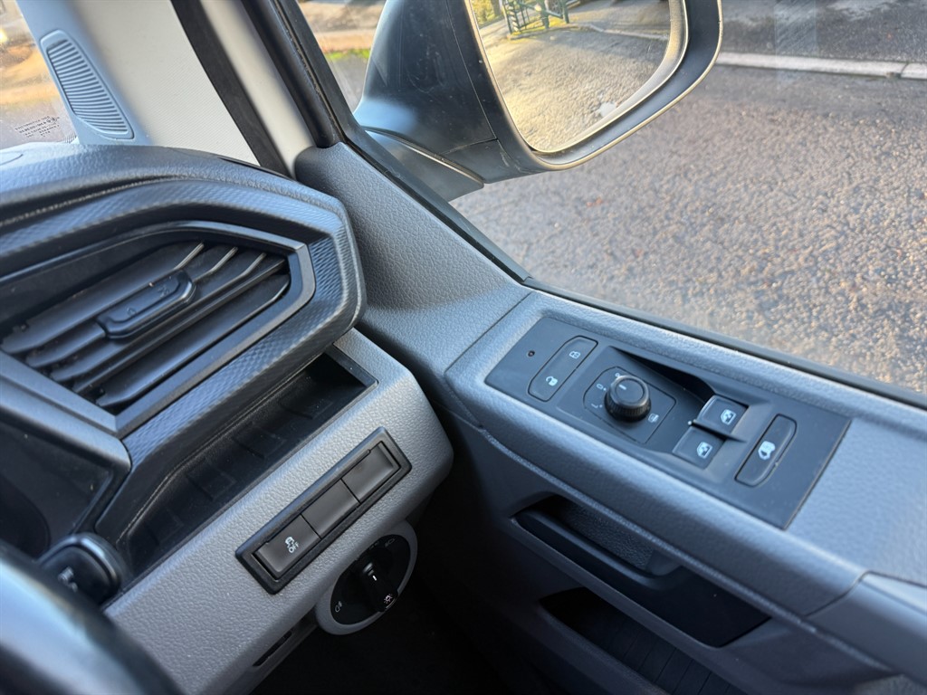 Used Volkswagen Transporter 2021 for sale - 76738543: Photo 18