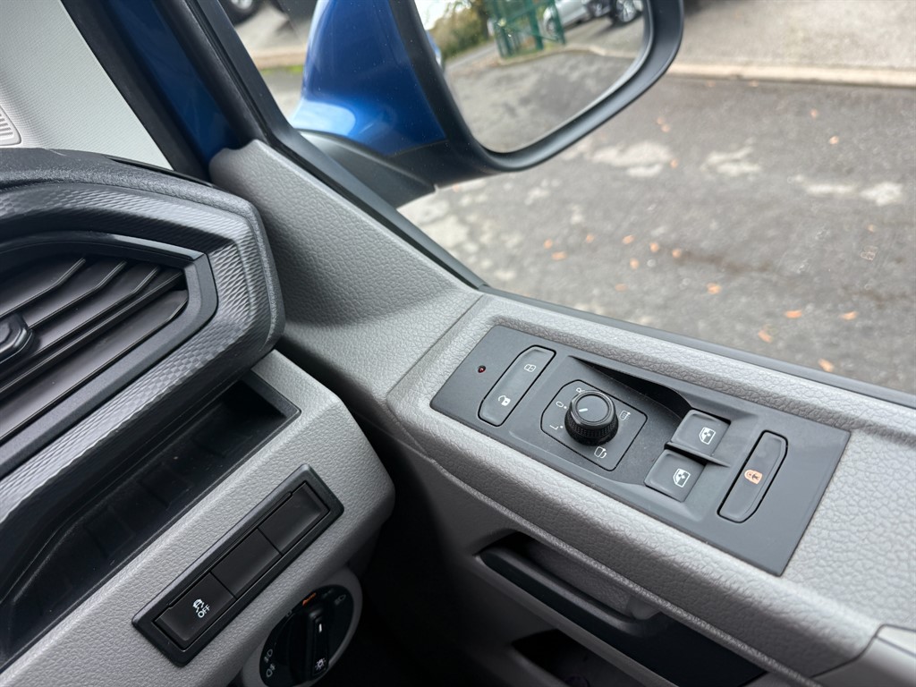 Used Volkswagen Transporter 2023 for sale - 76459381: Photo 17