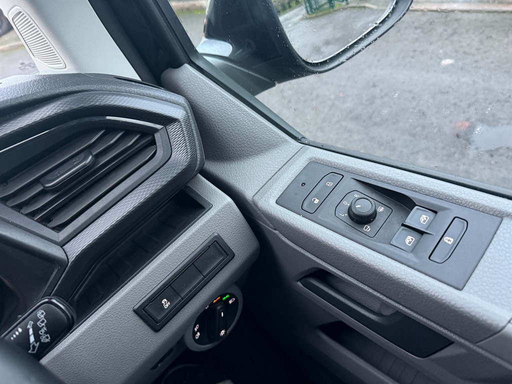 Used Volkswagen Transporter 2024 for sale - 77210794: Photo 19