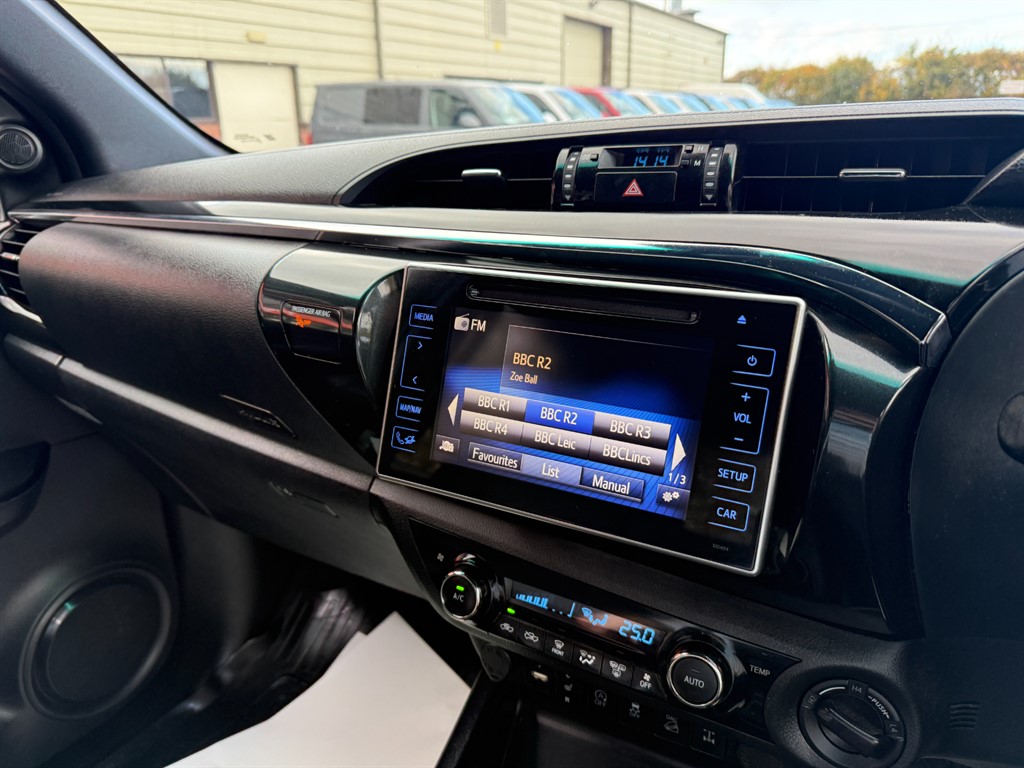 Used Toyota Hilux 2020 for sale - 76375658: Photo 18
