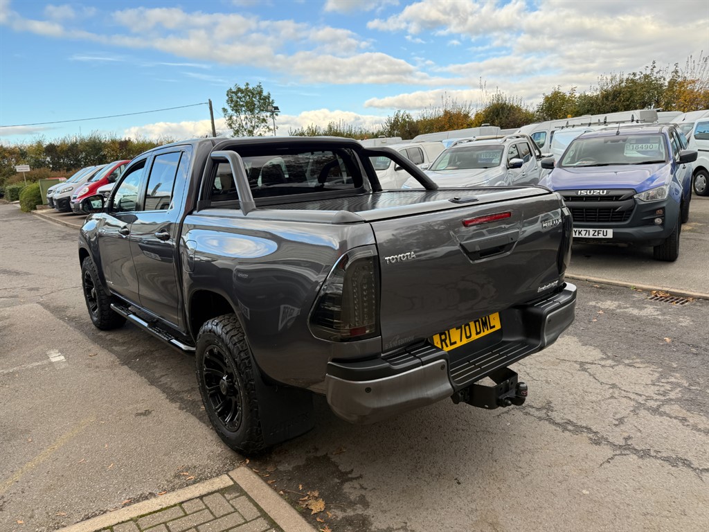 Used Toyota Hilux 2020 for sale - 76375658: Photo 6