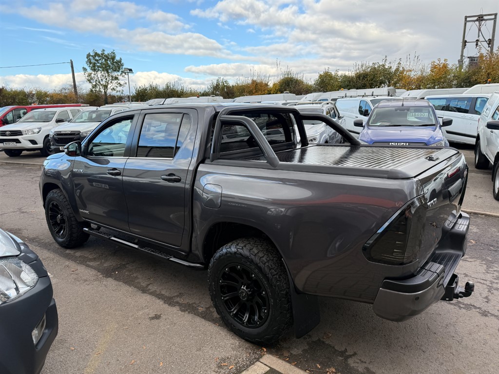 Used Toyota Hilux 2020 for sale - 76375658: Photo 8