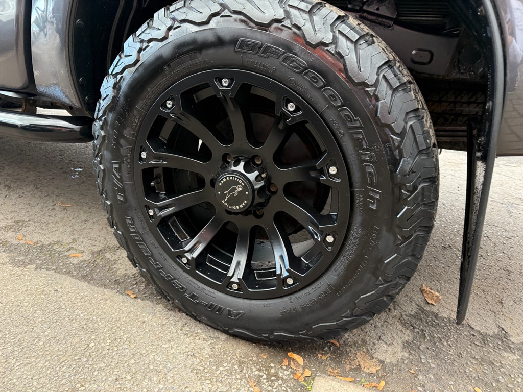 Used Toyota Hilux 2020 for sale - 76375658: Photo 9