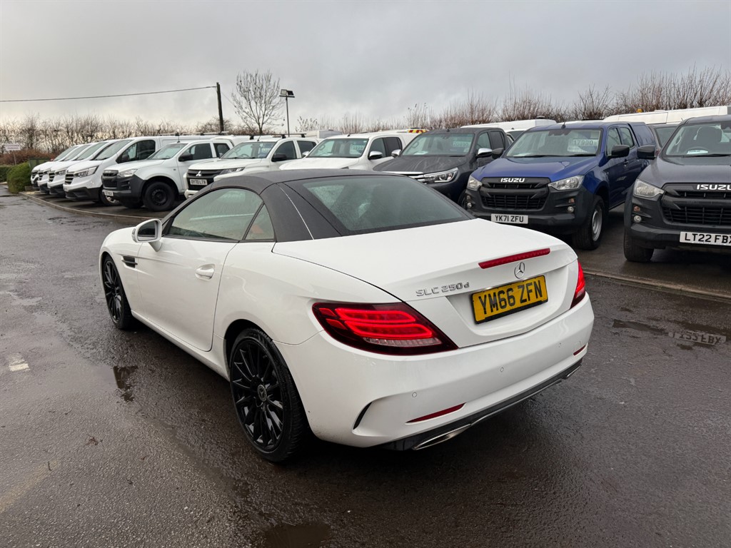 Used Mercedes-Benz SLC 2017 for sale - 76922079: Photo 5