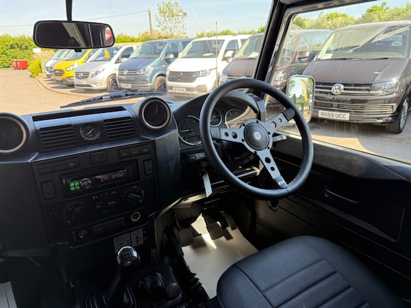 Used Land Rover Defender 90 2013 for sale - 75572021: Photo 19