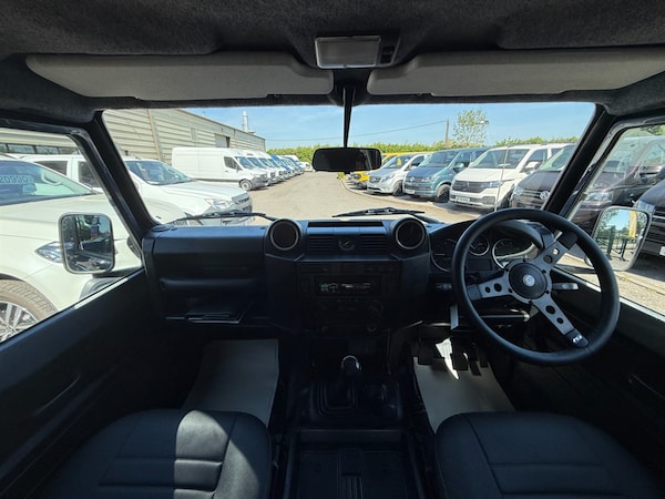 Used Land Rover Defender 90 2013 for sale - 75572021: Photo 8