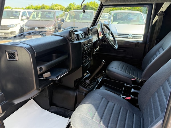 Used Land Rover Defender 90 2013 for sale - 75572021: Photo 9