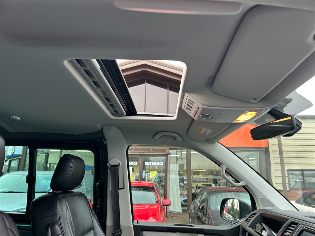 Used Volkswagen Transporter 2018 for sale - 77186596: Photo 17