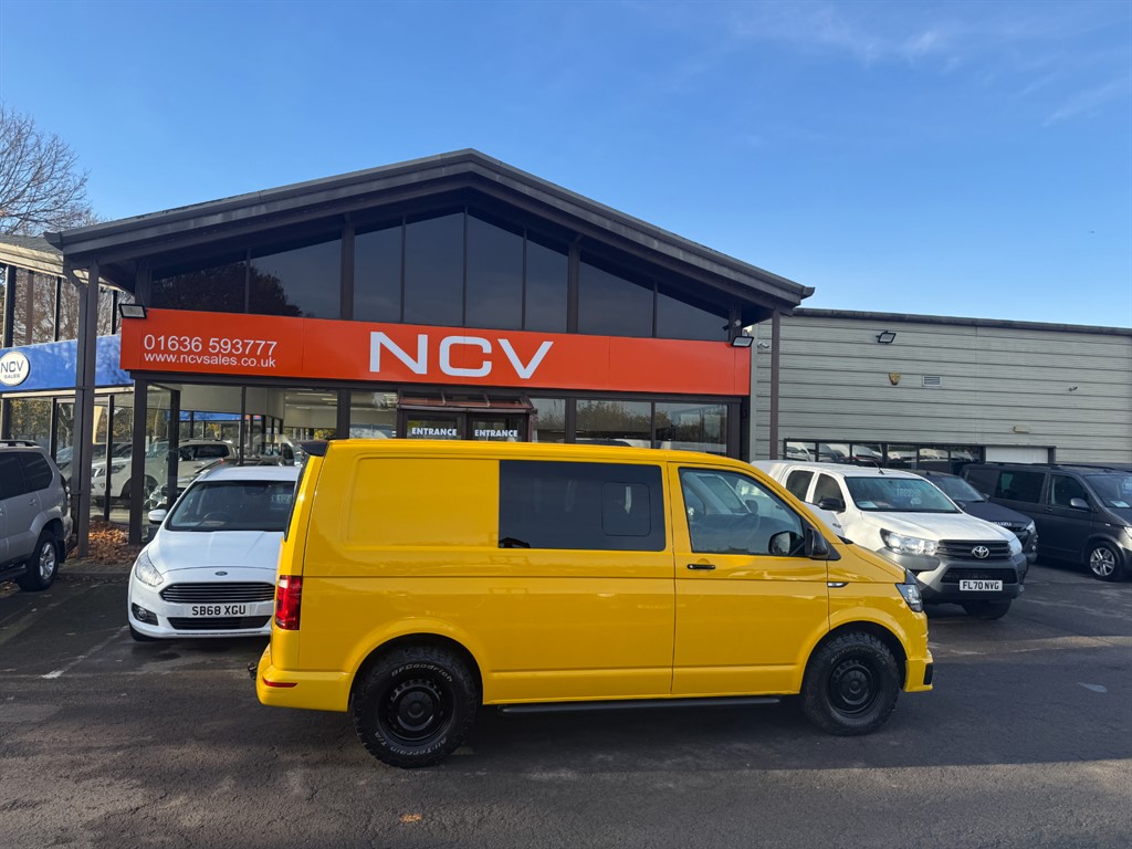 Used Volkswagen Transporter 2017 for sale - 76415451: Photo 2