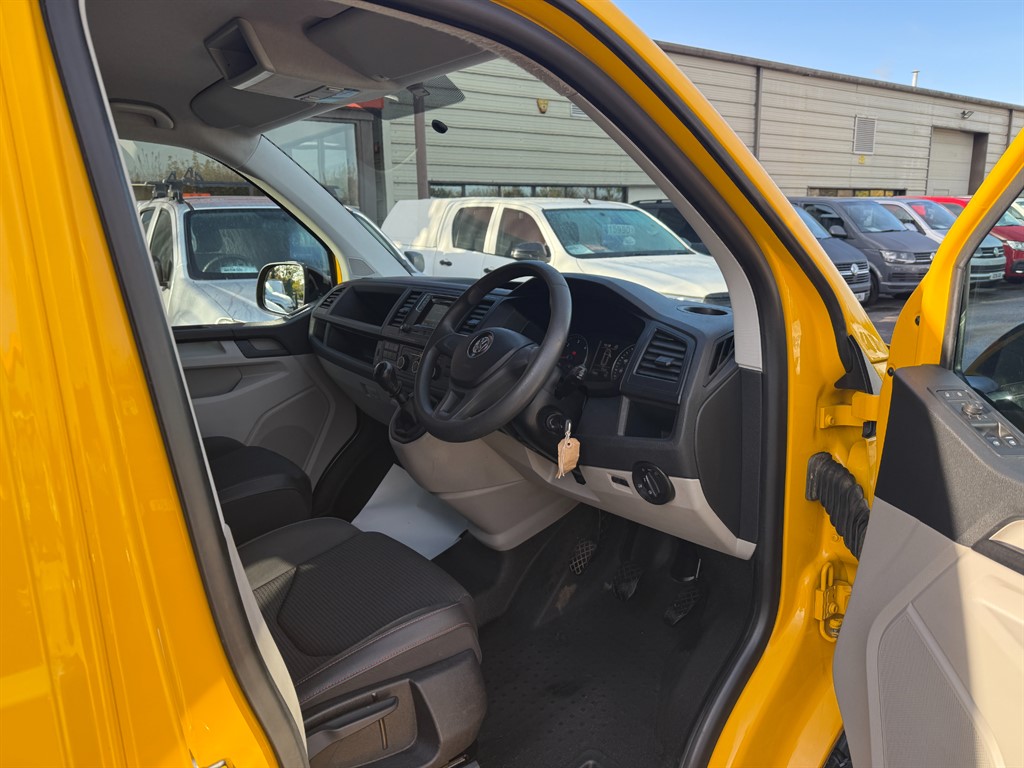 Used Volkswagen Transporter 2017 for sale - 76415451: Photo 20