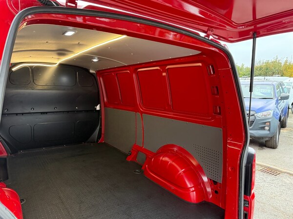 Used Volkswagen Transporter 2020 for sale - 76265772: Photo 12
