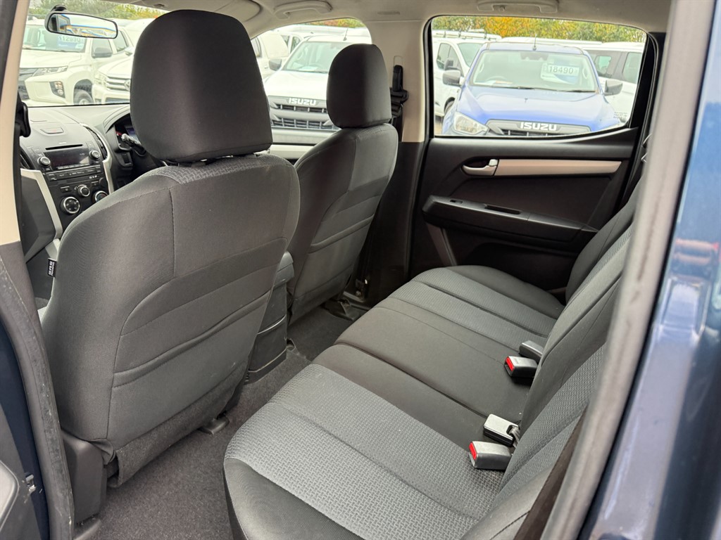 Used Isuzu D-Max 2015 for sale - 76271755: Photo 8