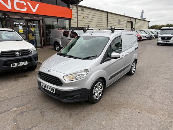 Used Ford Transit Courier 2017 for sale - 76290149: Photo 4