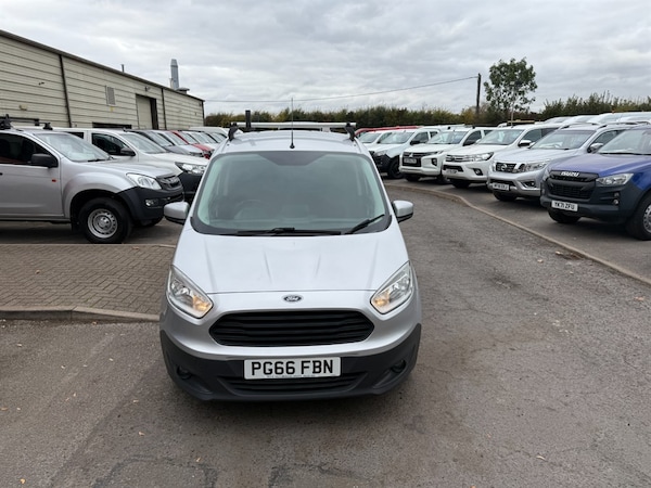 Used Ford Transit Courier 2017 for sale - 76290149: Photo 5