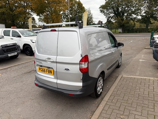 Used Ford Transit Courier 2017 for sale - 76290149: Photo 7