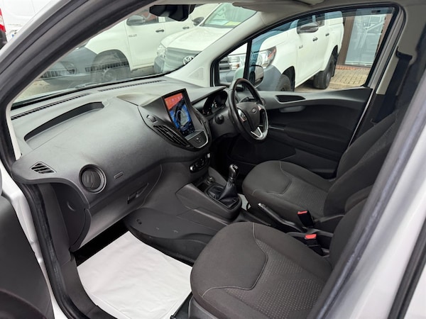 Used Ford Transit Courier 2017 for sale - 76290149: Photo 8