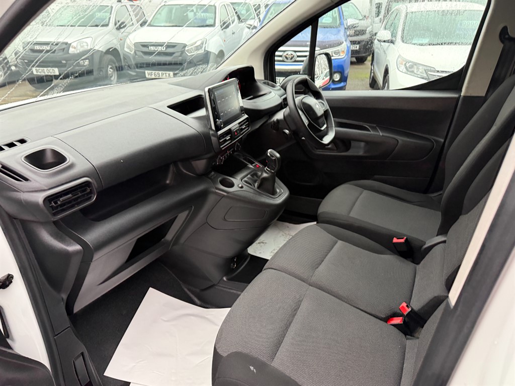 Used Peugeot Partner 2020 for sale - 77399381: Photo 11