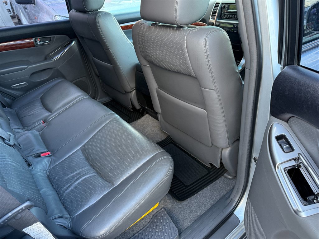 Used Toyota Land Cruiser 2006 for sale - 76400925: Photo 12