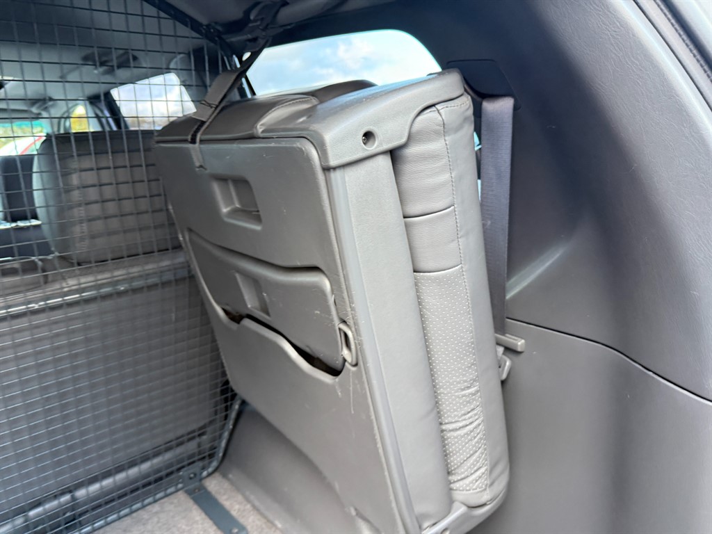 Used Toyota Land Cruiser 2006 for sale - 76400925: Photo 18