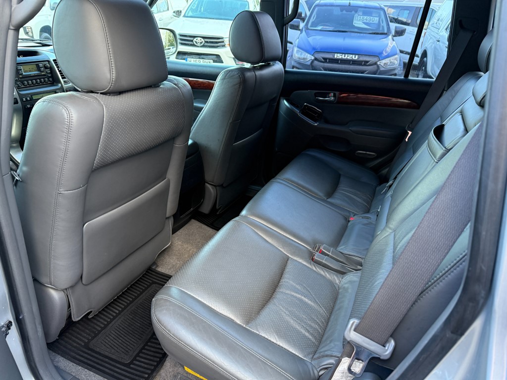 Used Toyota Land Cruiser 2006 for sale - 76400925: Photo 19