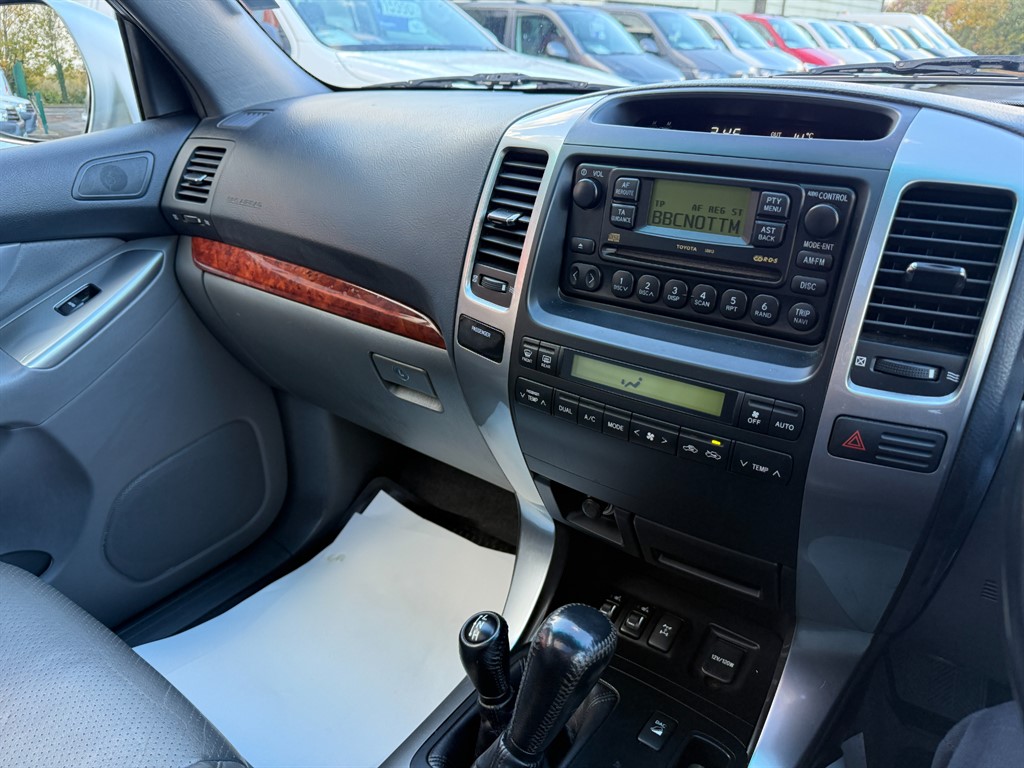 Used Toyota Land Cruiser 2006 for sale - 76400925: Photo 25