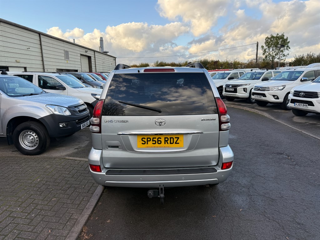 Used Toyota Land Cruiser 2006 for sale - 76400925: Photo 5