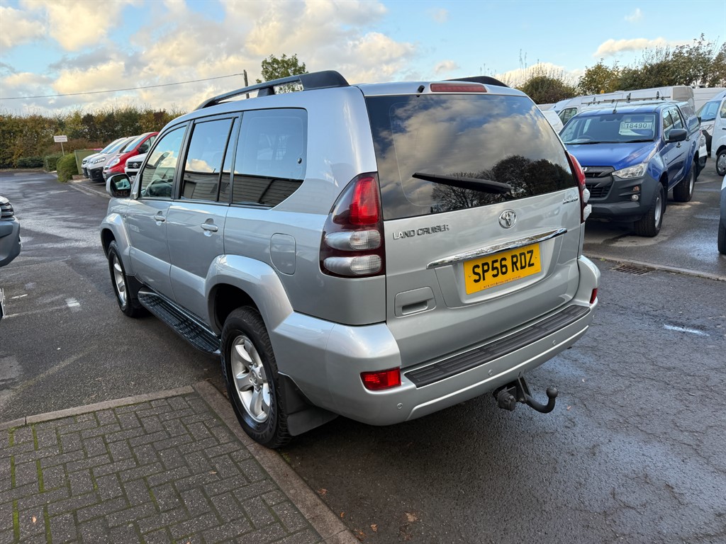 Used Toyota Land Cruiser 2006 for sale - 76400925: Photo 6