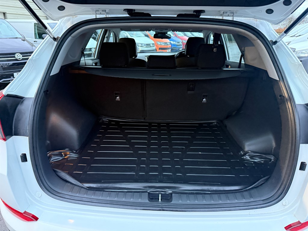 Used Hyundai TUCSON 2015 for sale - 76889055: Photo 11