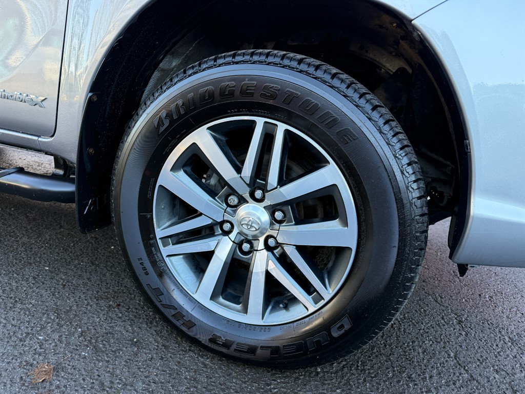 Used Toyota Hilux 2020 for sale - 77005600: Photo 15