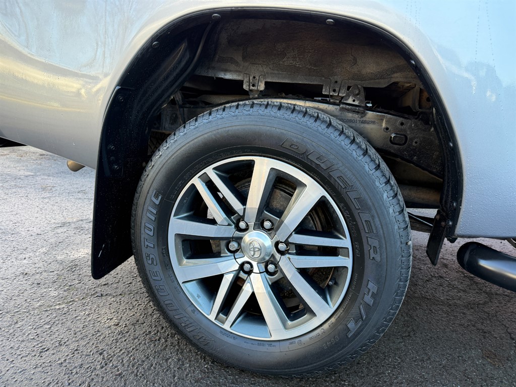 Used Toyota Hilux 2020 for sale - 77005600: Photo 16
