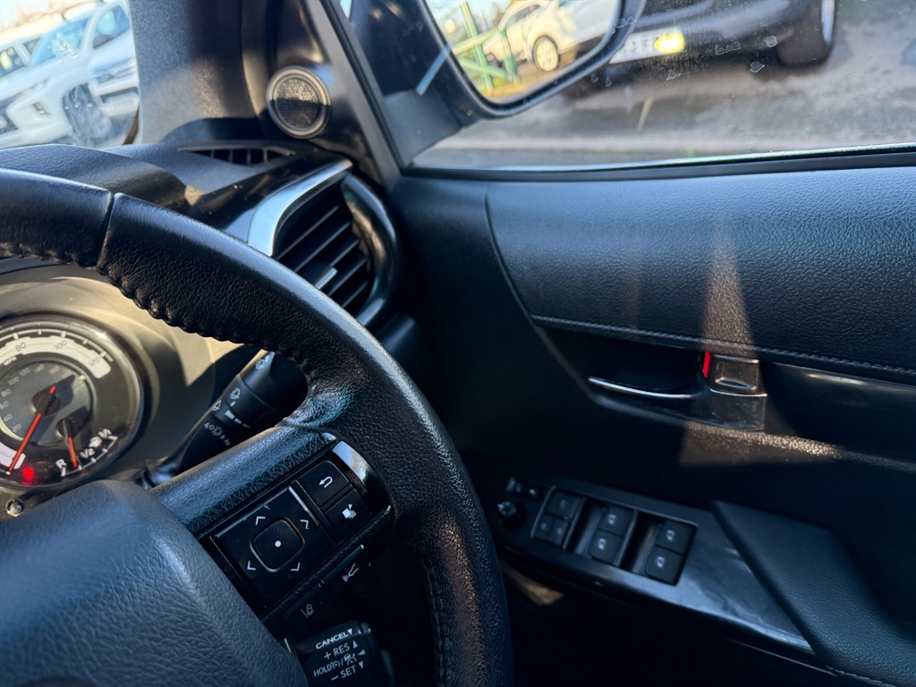 Used Toyota Hilux 2020 for sale - 77005600: Photo 21