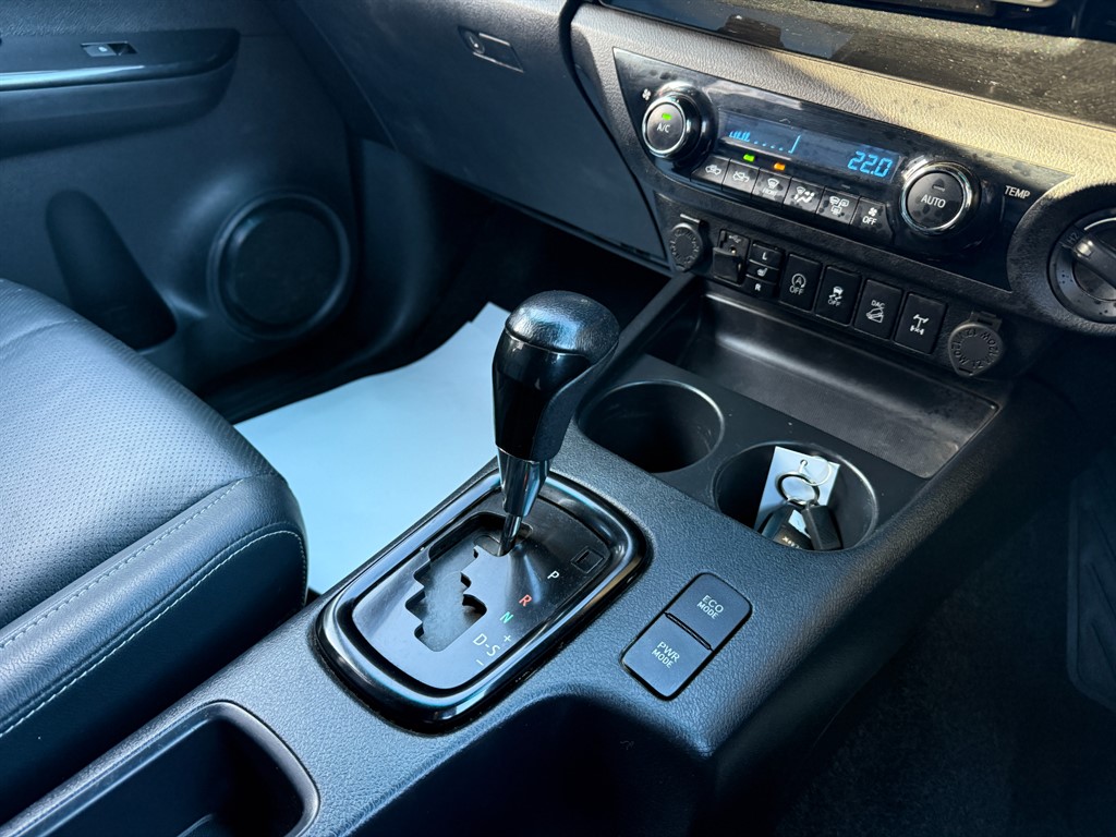 Used Toyota Hilux 2020 for sale - 77005600: Photo 22