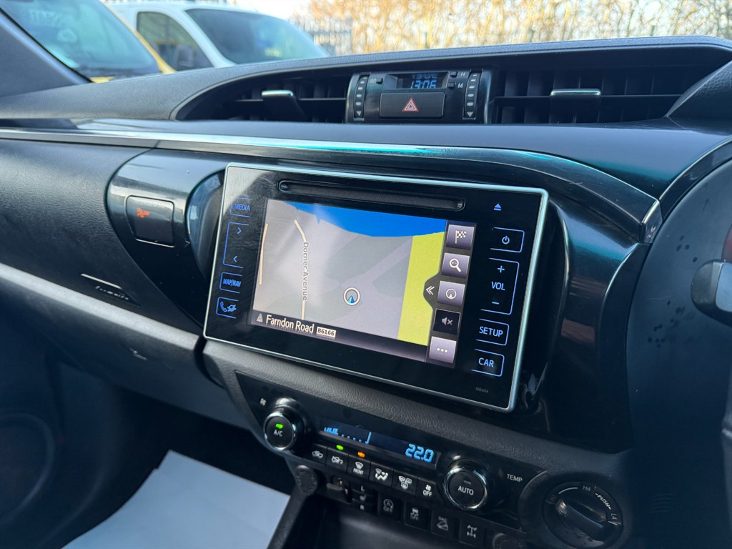 Used Toyota Hilux 2020 for sale - 77005600: Photo 23