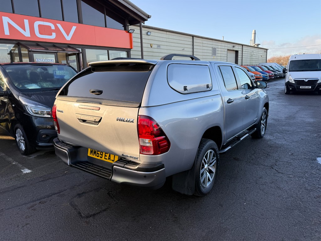 Used Toyota Hilux 2020 for sale - 77005600: Photo 3