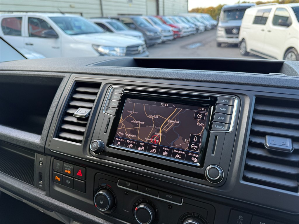 Used Volkswagen Transporter 2018 for sale - 76375644: Photo 21