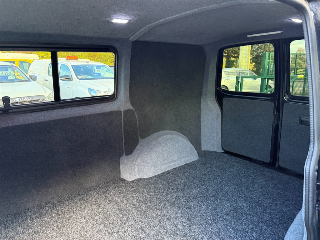 Used Volkswagen Transporter 2018 for sale - 76375644: Photo 9