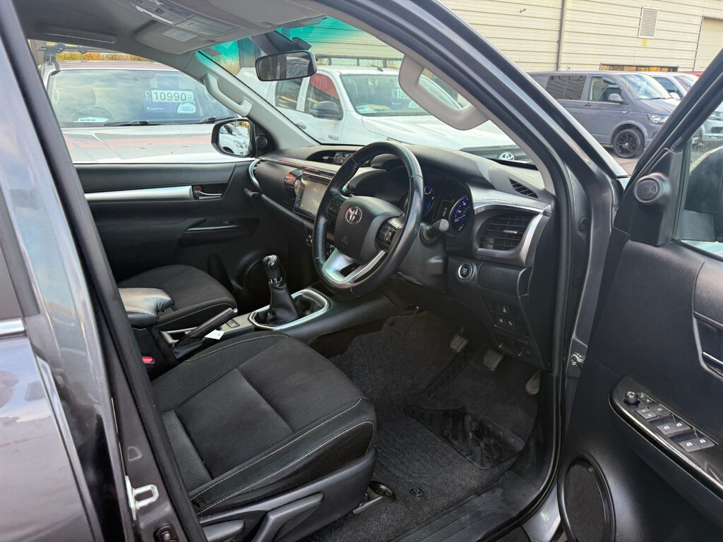 Used Toyota Hilux 2018 for sale - 76438234: Photo 17