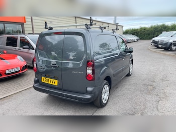 Used Peugeot Partner 2018 for sale - 78748335: Photo