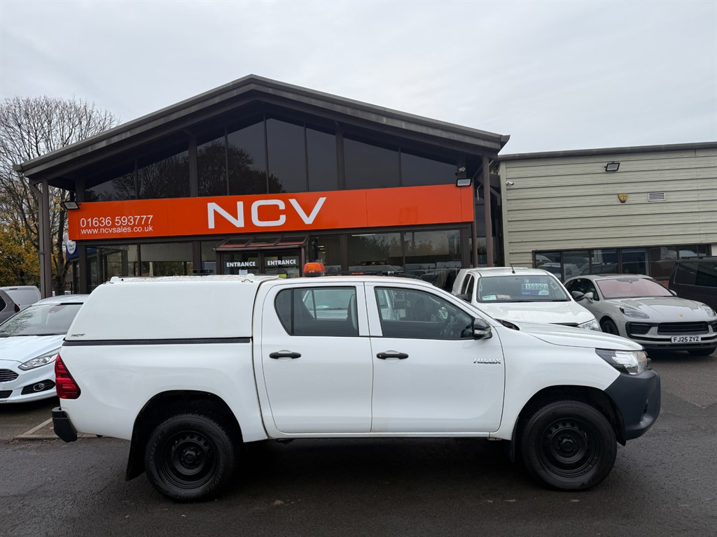 Used Toyota Hilux 2016 for sale - 76404920: Photo 2