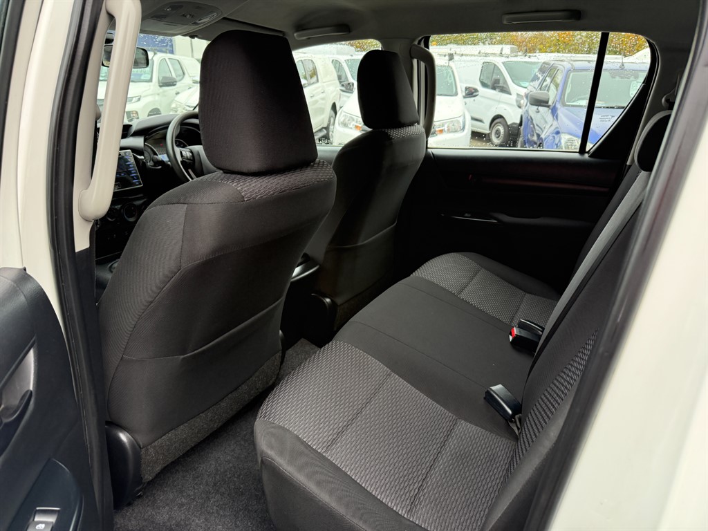 Used Toyota Hilux 2016 for sale - 76404920: Photo 8