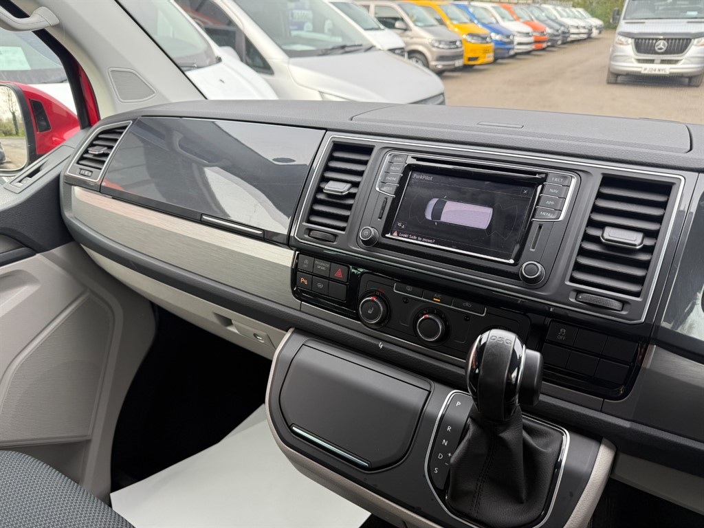 Used Volkswagen Transporter 2018 for sale - 77988822: Photo 11