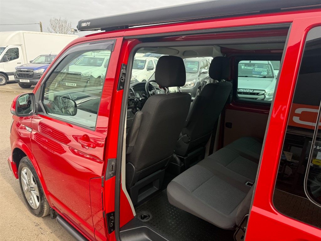 Used Volkswagen Transporter 2018 for sale - 77988822: Photo 16