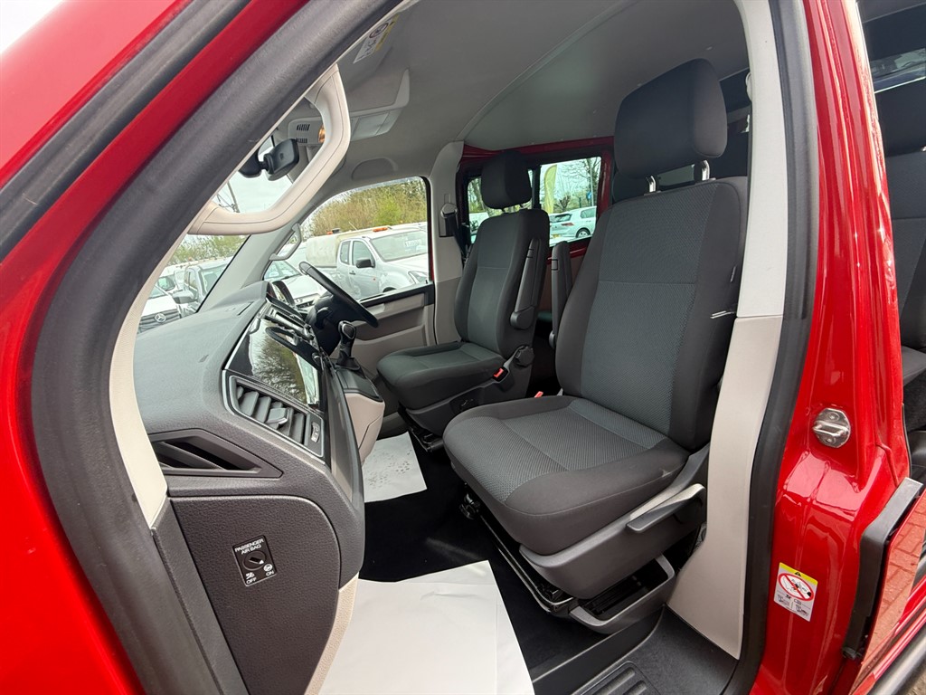 Used Volkswagen Transporter 2018 for sale - 77988822: Photo 18