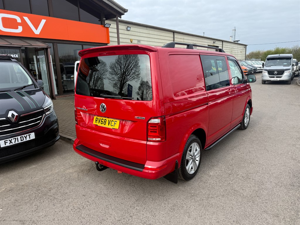 Used Volkswagen Transporter 2018 for sale - 77988822: Photo 4