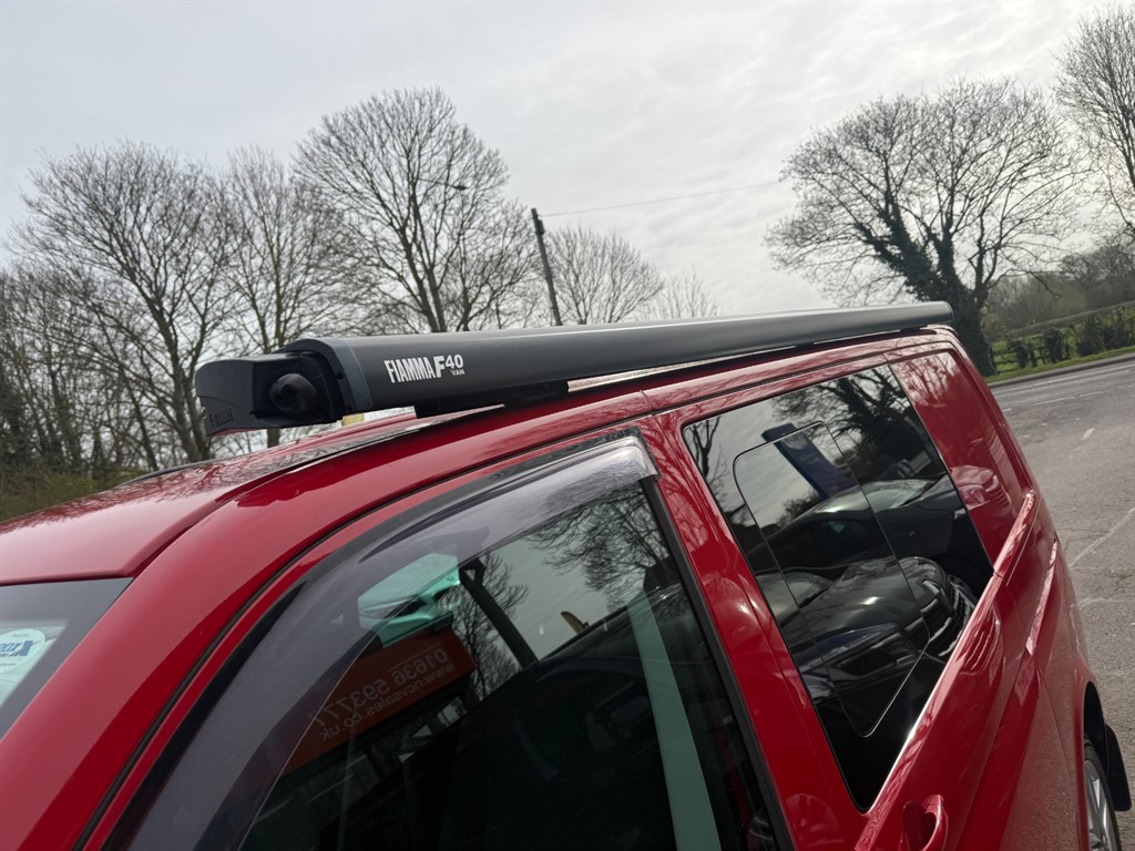 Used Volkswagen Transporter 2018 for sale - 77988822: Photo 8