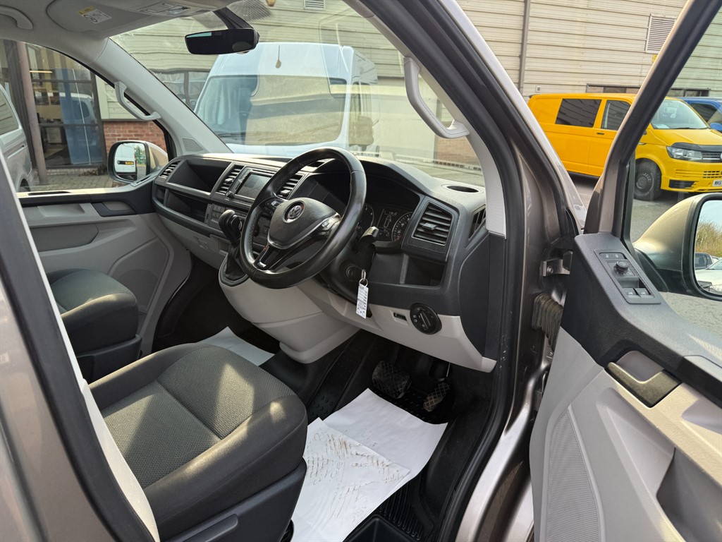 Used Volkswagen Transporter 2016 for sale - 77965526: Photo 16