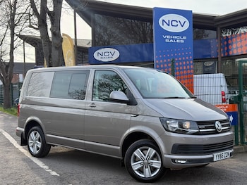 Used Volkswagen Transporter 2016 for sale - 77965526: Photo